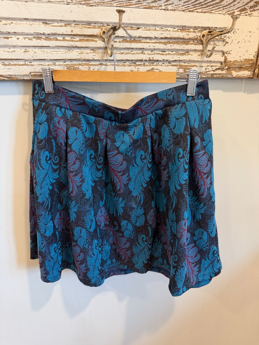 Modcloth NWT Teal and Black Floral-Scroll Skater‎ Skirt Size Large